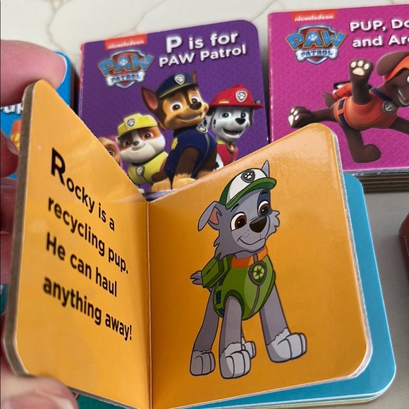 Nickelodeon PAW Patrol Kids Book Set - Pink, Purple, Red - Picture 8 of 13